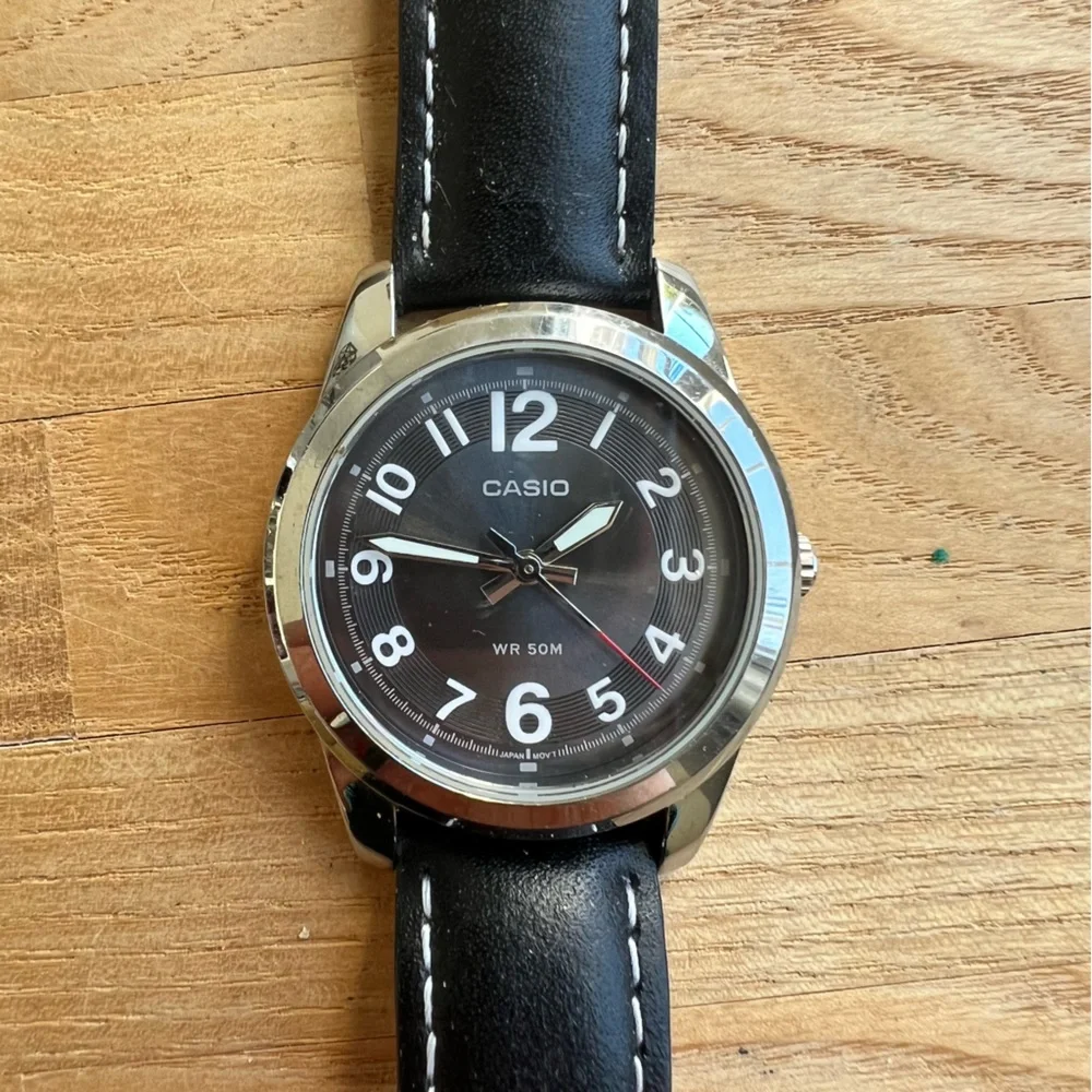 Casio ladies round silver tone black leather dress watch NEW BATTERY